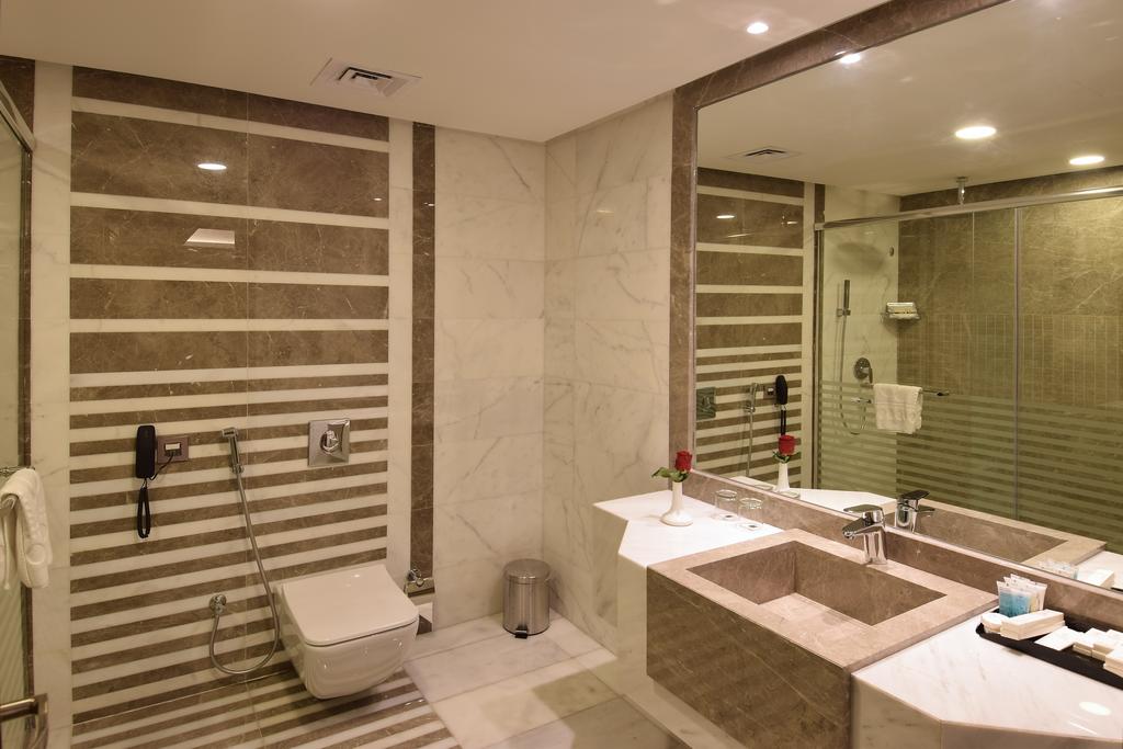 Lumain Hotel 21/22
