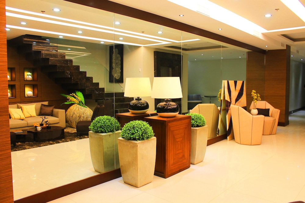 Avenue Suites Hotel 54/65