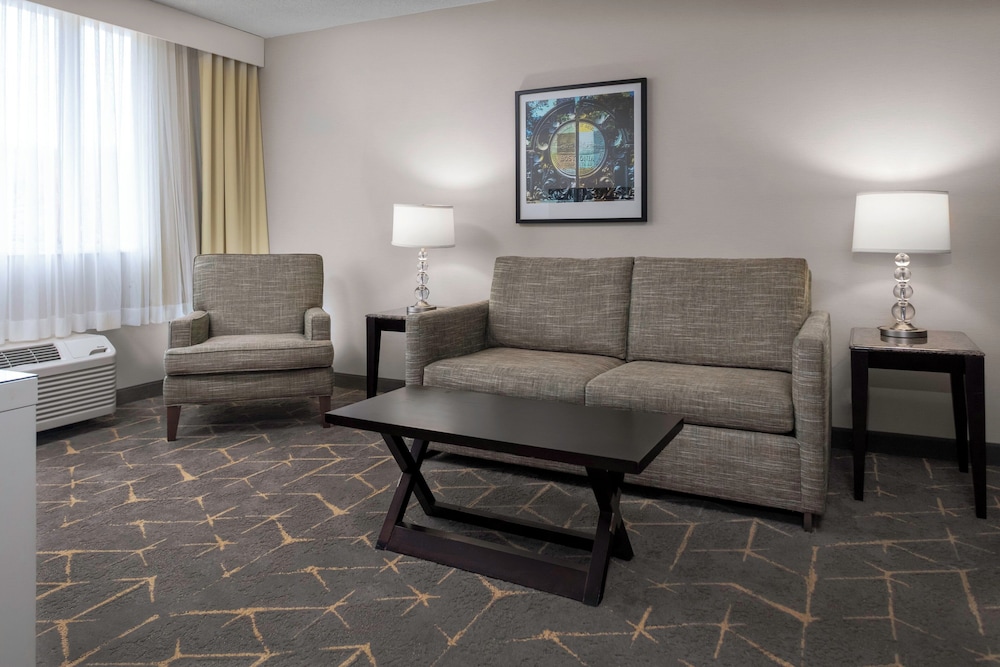 Holiday Inn Hotel & Suites Marlborough 35/59