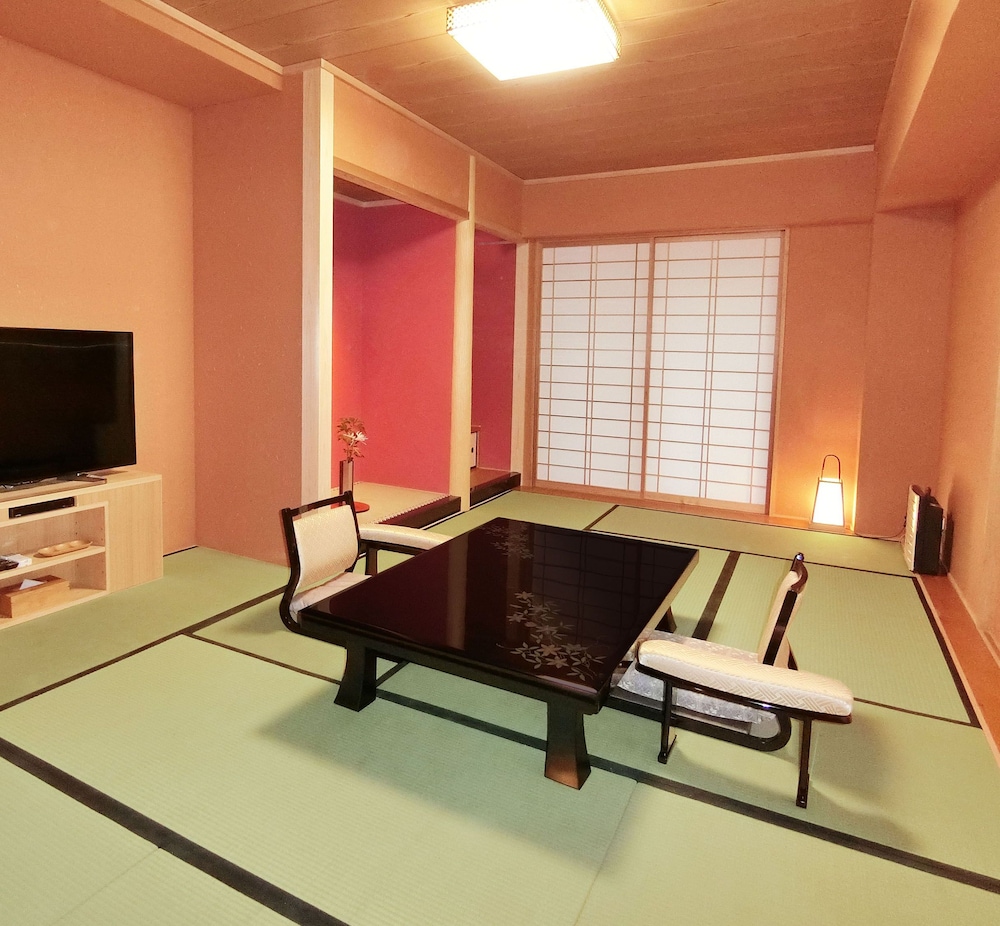 Ryokan Kanade 13/63