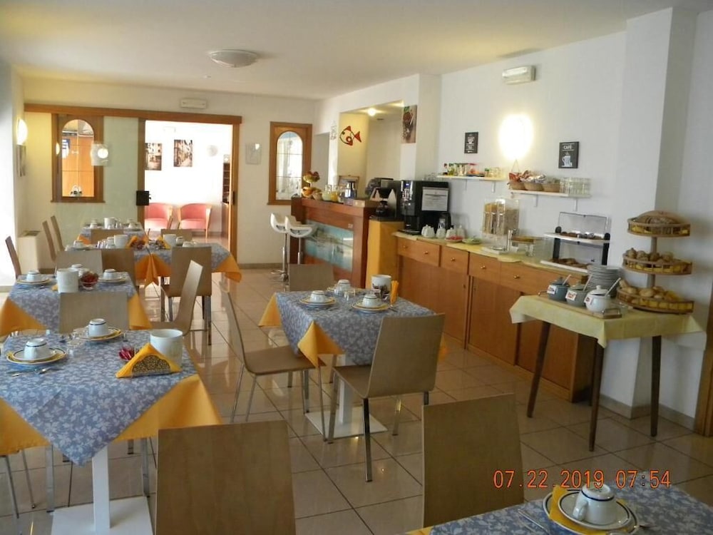 Hotel Eliani 41/47