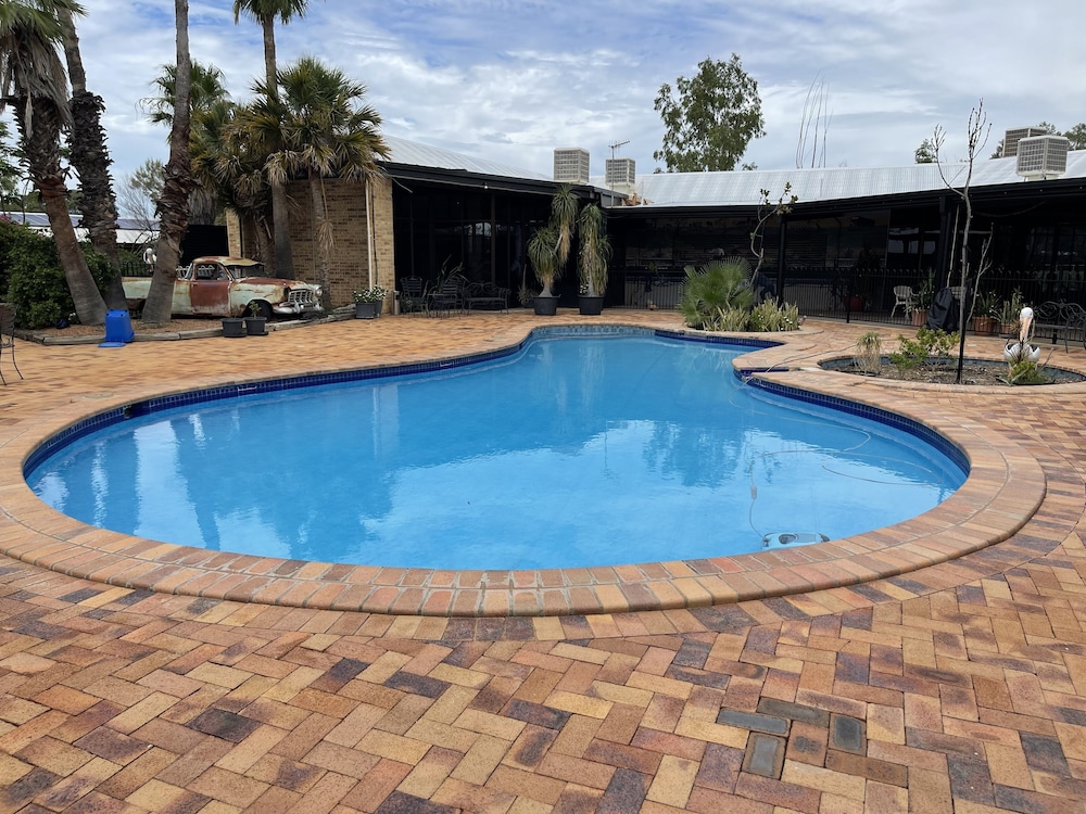 Albert Park Motor Inn 42/63