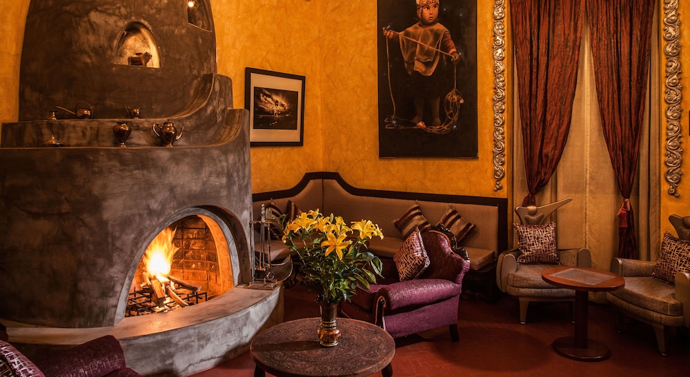 ANDEAN WINGS BOUTIQUE HOTEL 32/35