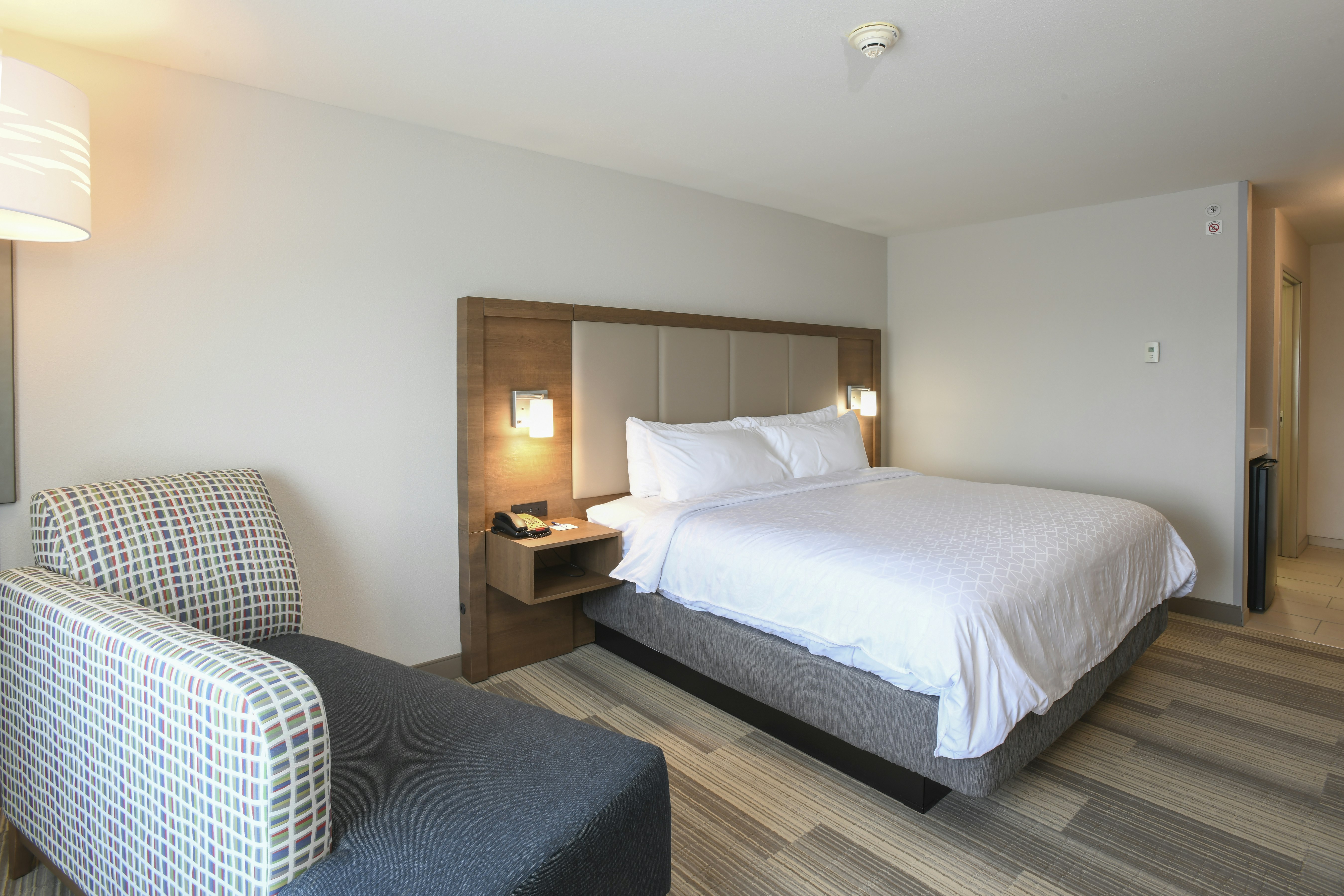 Leisure, King Bed
