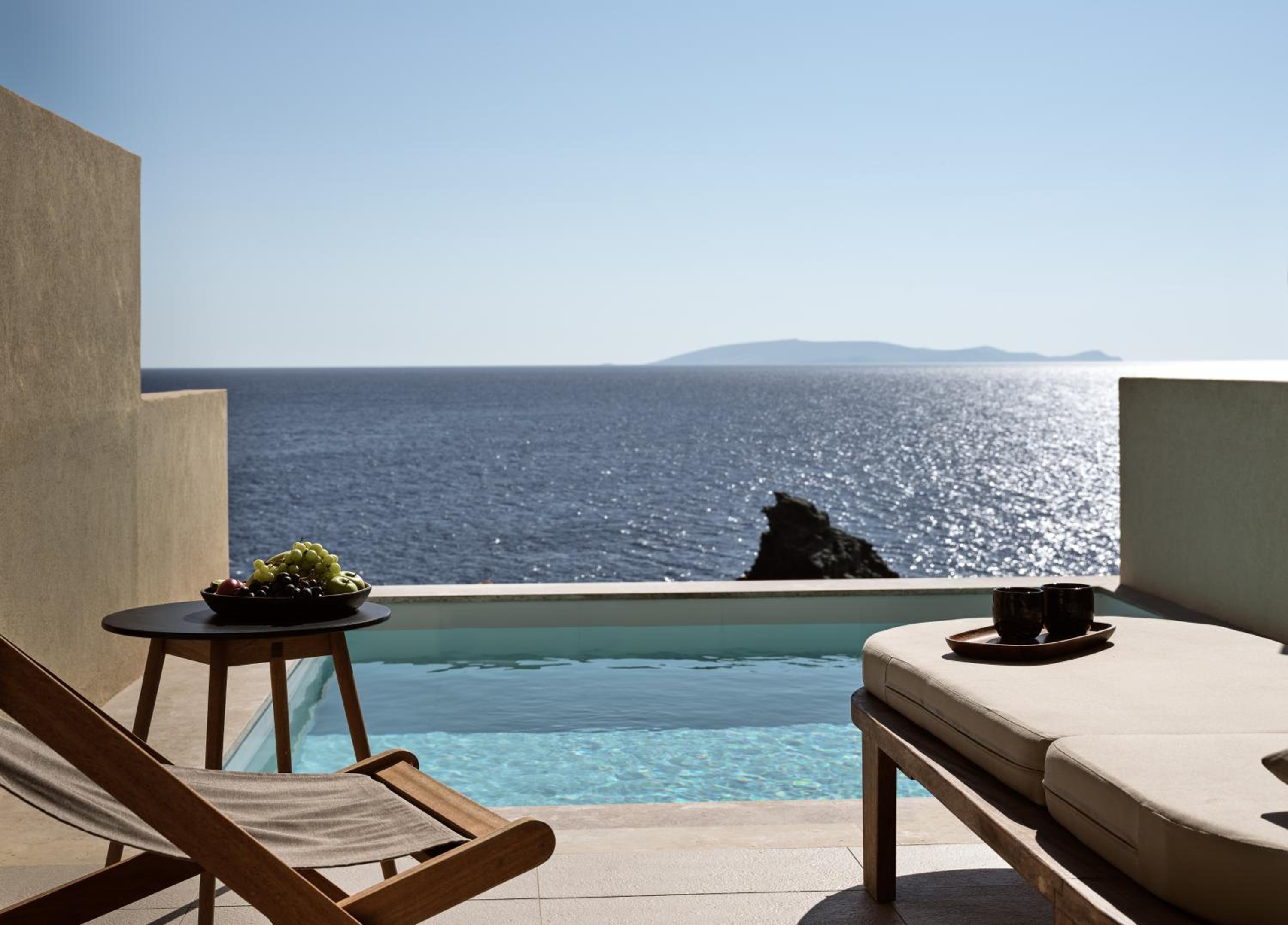 Suite on the Rocks, Queen Bed