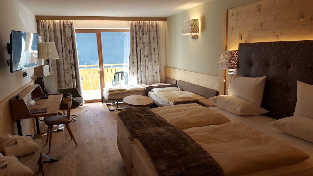 Hotel Cesa Tyrol 48/71