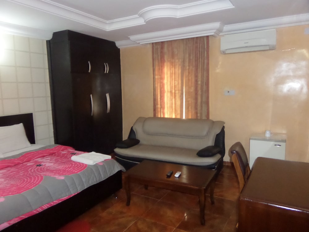 Orient Hotel & Plaza Ltd 4/26