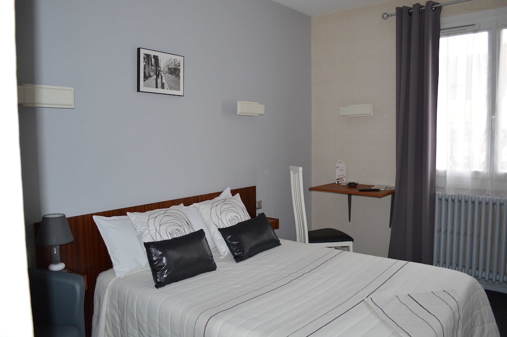 HOTEL CHRISTINA 14/57