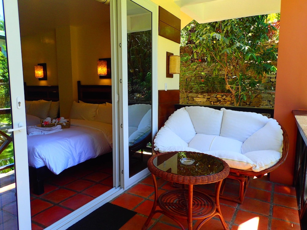 Edgewater Dive & Spa Resort 23/73
