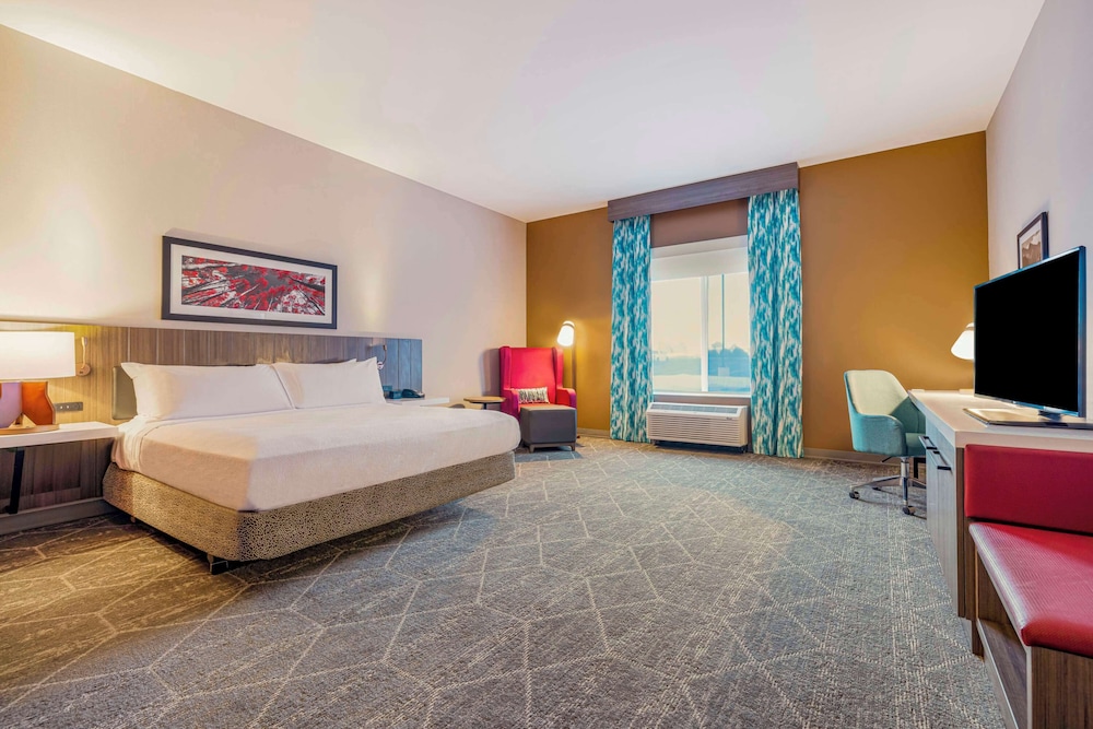 ROOM, KING BED, ACCESSIBLE