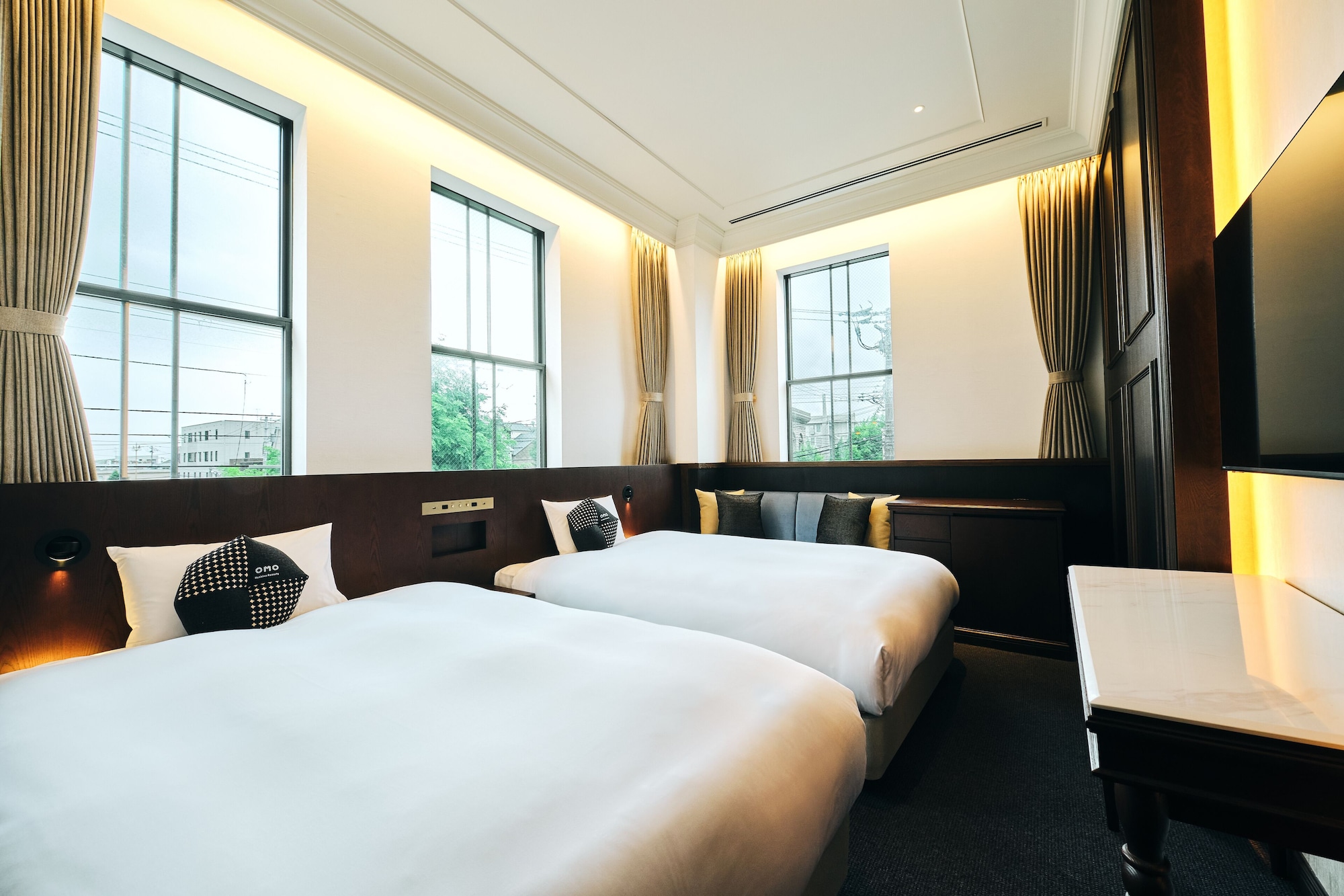 SUPERIOR, TWIN BEDS