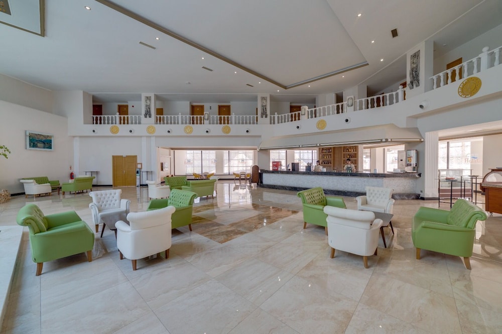 The Holiday Resort 37/54