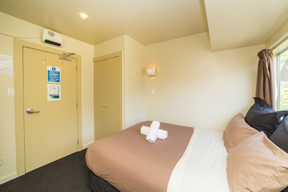 Tahuna Pod Hostel 14/50