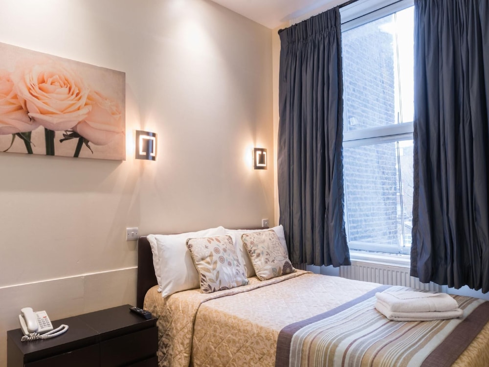 Notting Hill Gate Hotel 8/38