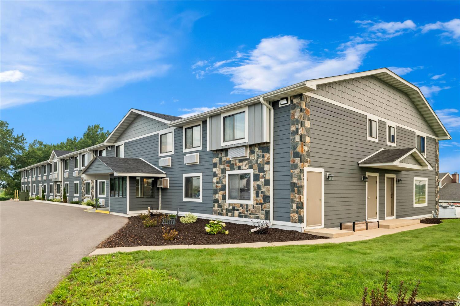 Super 8 By Wyndham Alexandria Mn 11/13
