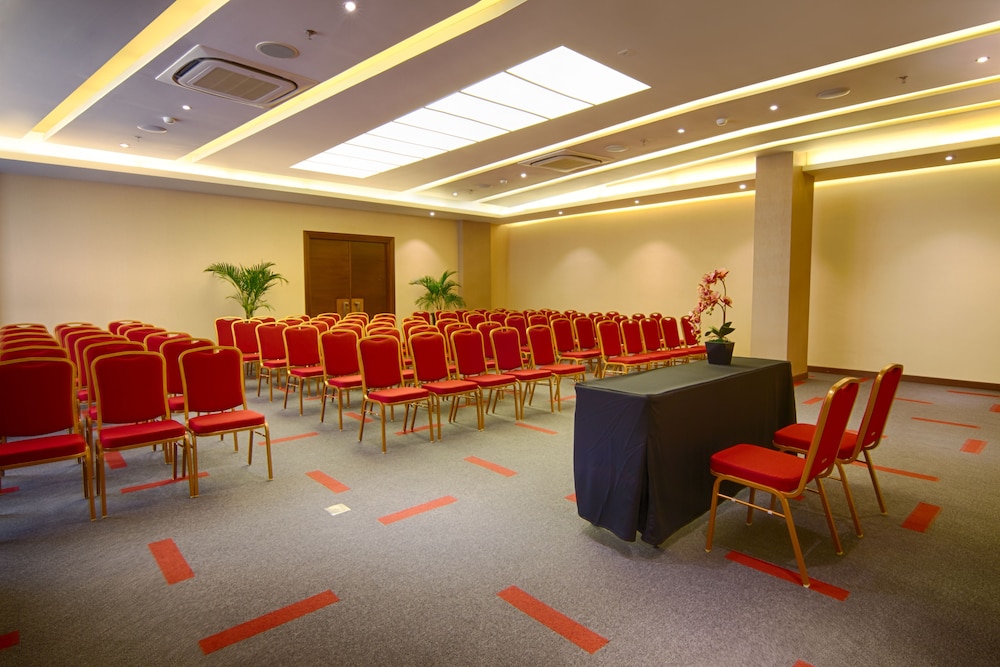 Hotel 88 Kopo Bandung 32/38
