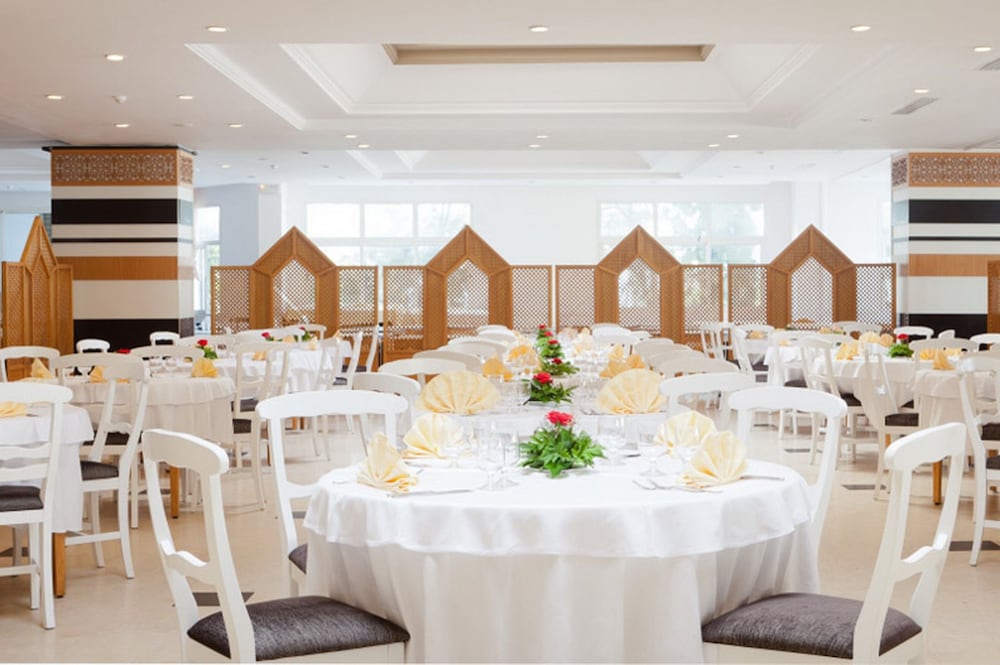 El Mouradi Club Kantaoui Couples and Families Only 79/105