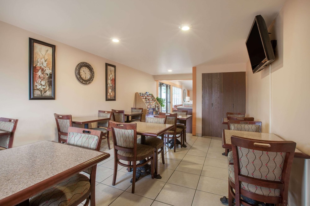 restaurant-cafeteria