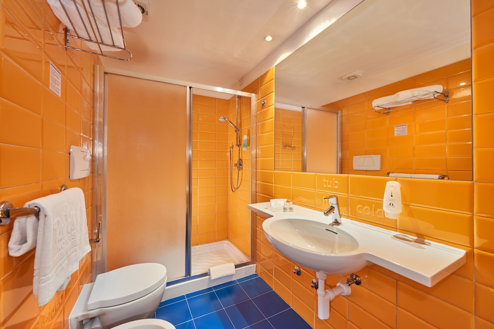 Hotel Sporting Ravelli 10/56