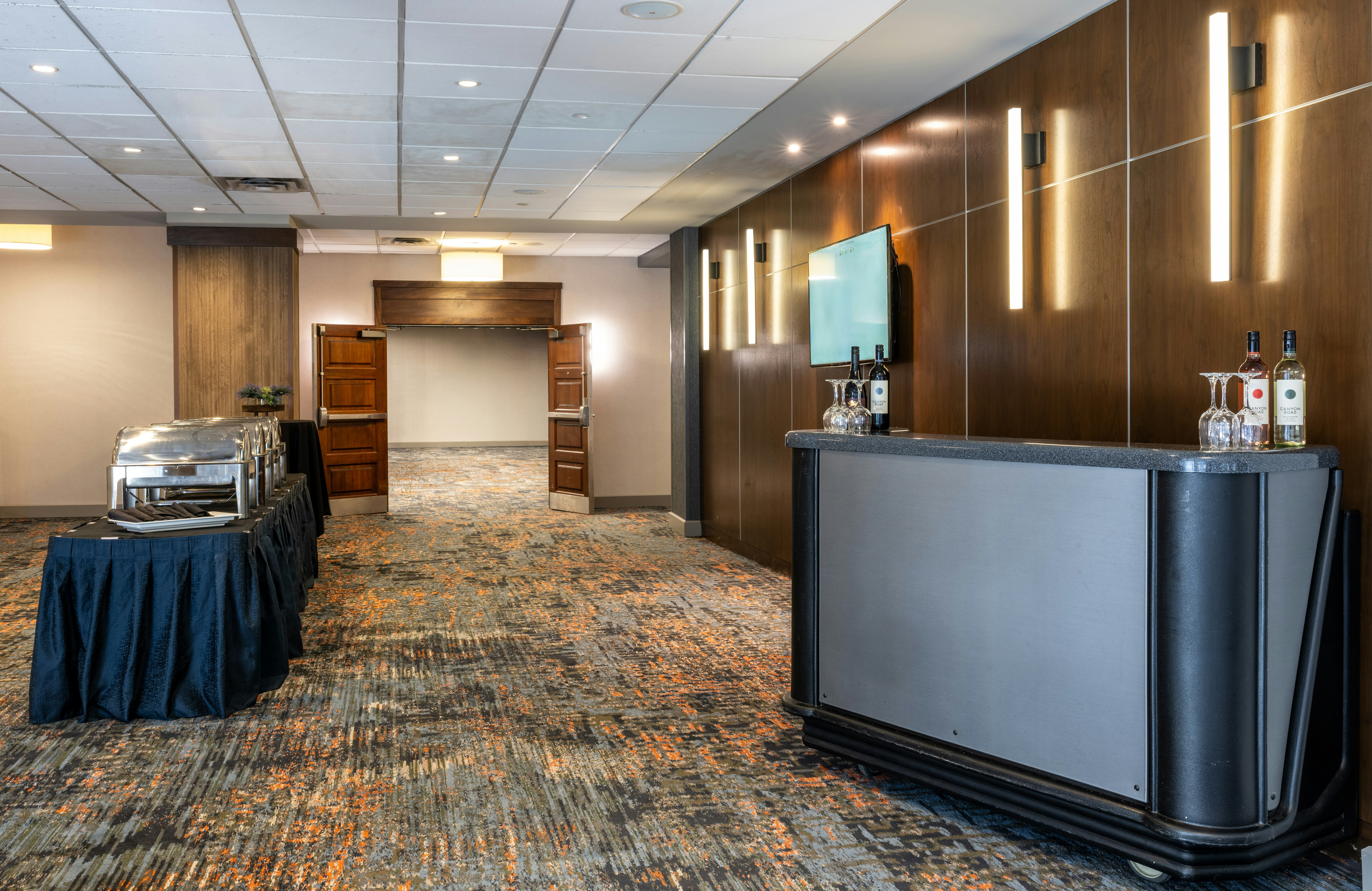 Embassy Suites by Hilton Bloomington/Minneapolis 8/50