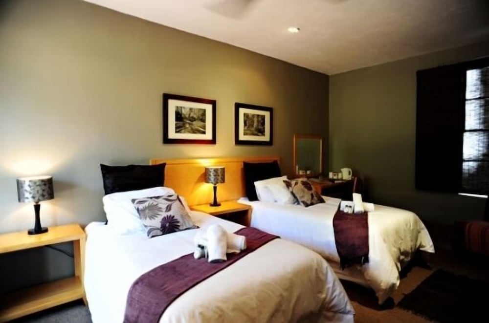 Villa Paradiso Country Manor 7/34