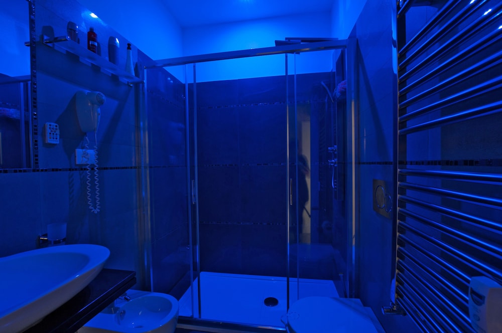 Elenoire Rooms & Suite 29/48