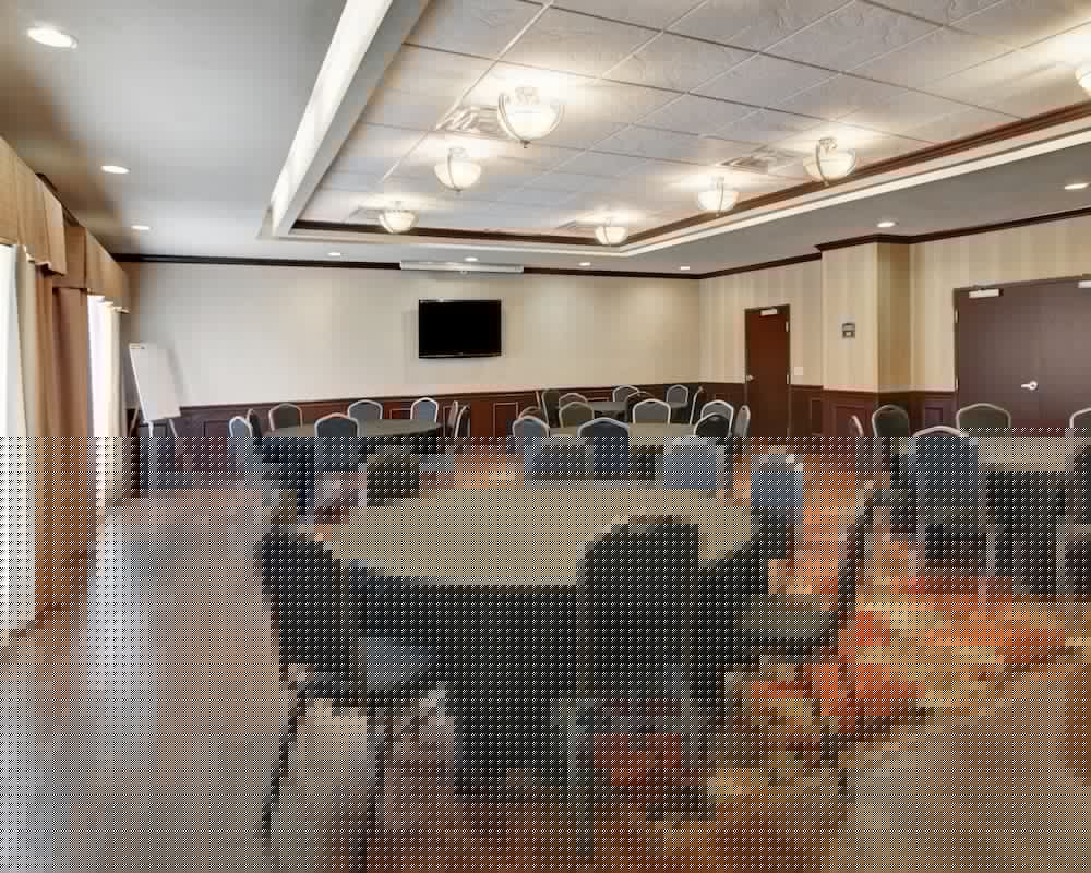 Comfort Inn Suites Near Lake Lewisville 34/43