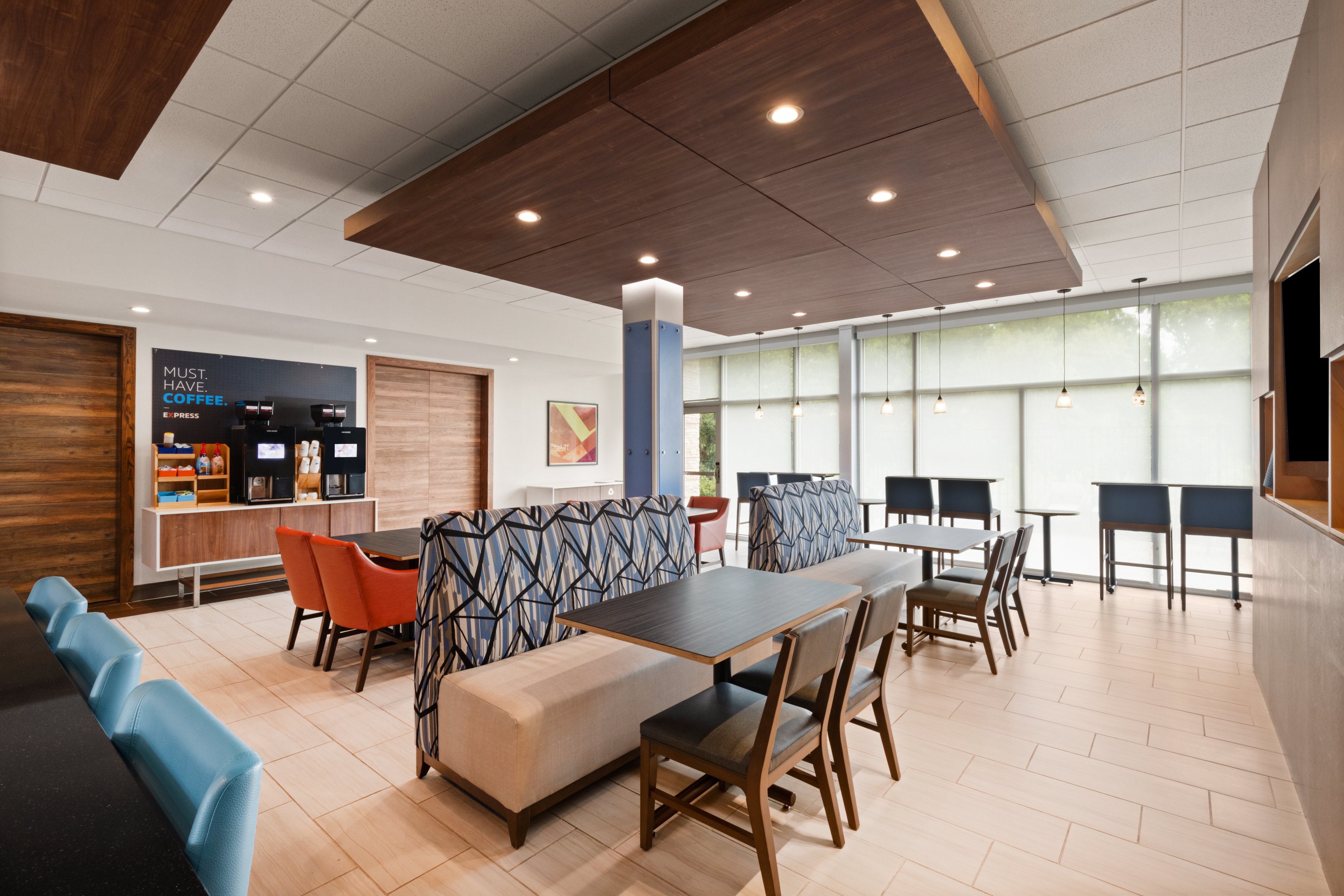 Holiday Inn Express Suites Chalmette New Orleans S 39/53