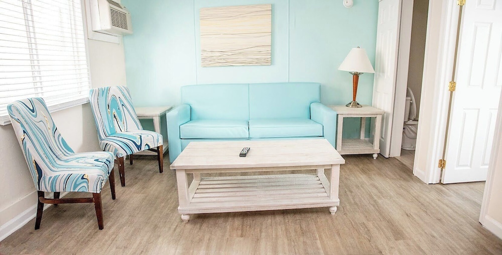 Madison Beach Motel 23/42
