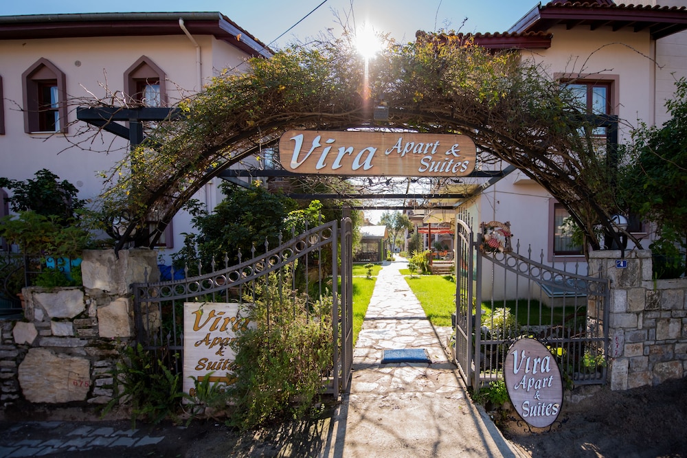 Vira Apart Hotel 39/50