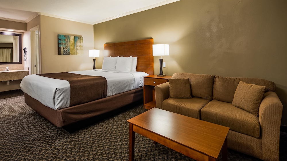 Best Western Oxnard Inn 23/48