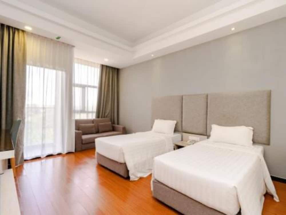Livingston Hotel Sandakan 20/57