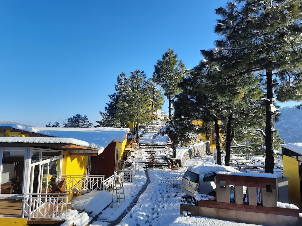 JuSTa Luxe Mukteshwar Retreat and Spa Mukteshwar 47/50