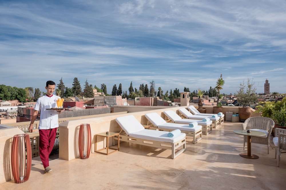 Riad 72 3/76