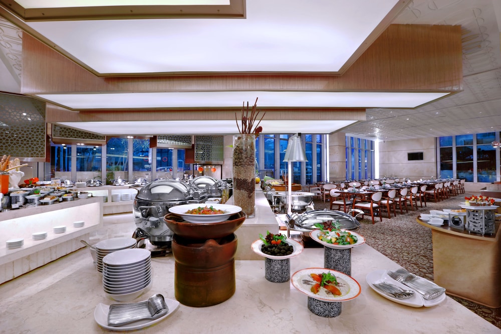 The Grove Suites by Grand Aston 45/57