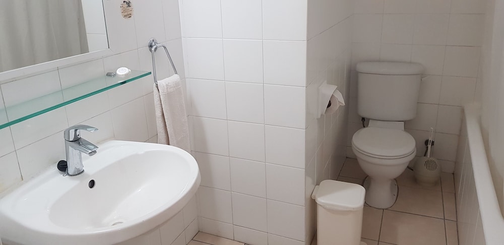 Senator Hotel Apartments - Adults Only 17/70