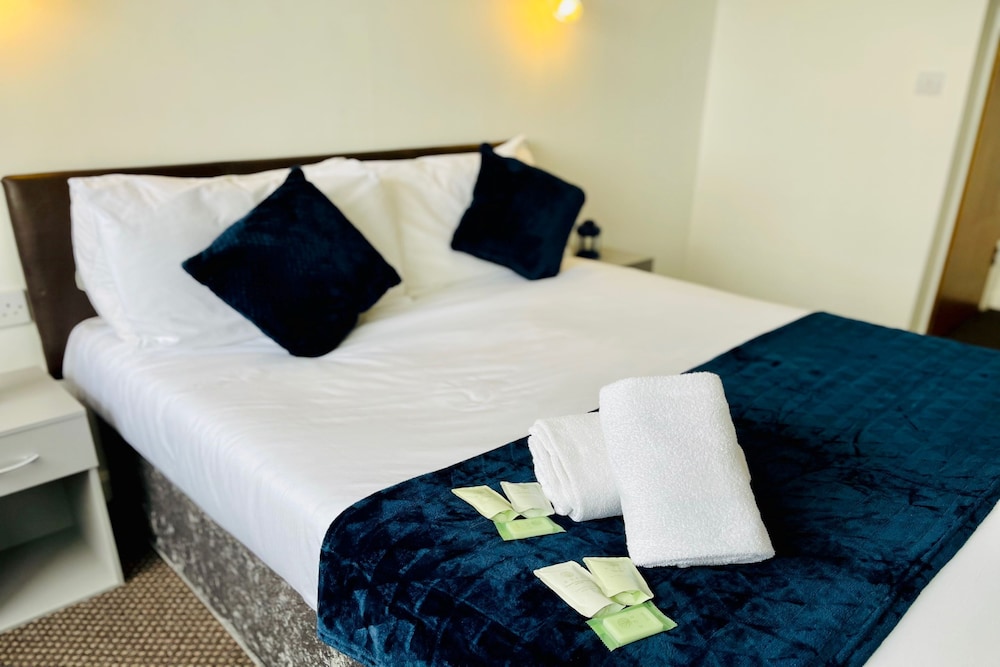 OYO Harbour Hotel 8/61