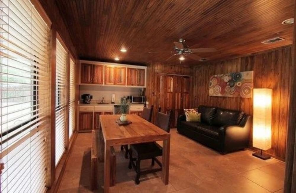 Live Oaks Bed and Breakfast 21/44