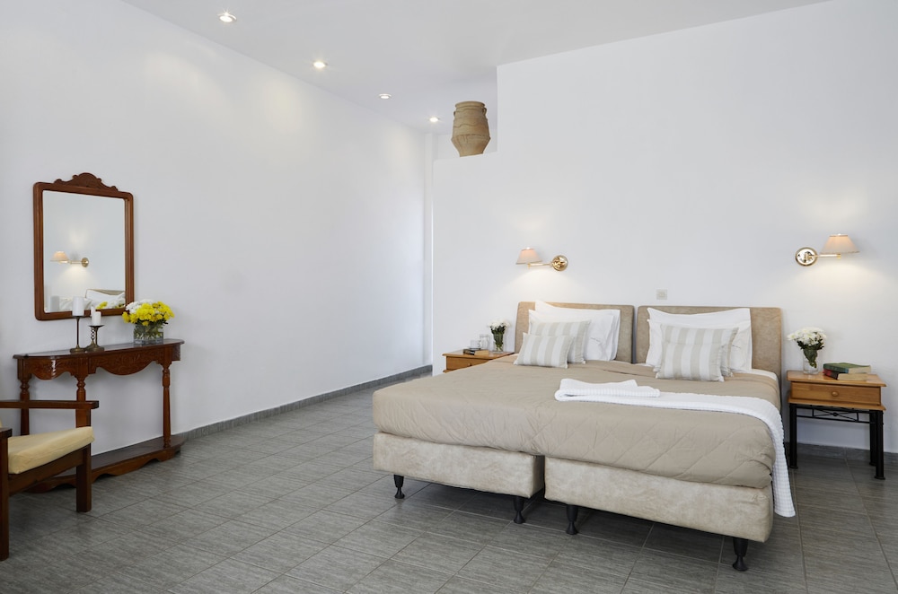 Milos Villas Hotel 7/34
