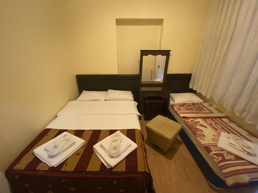 Mehmet Bey Hotel 53/70