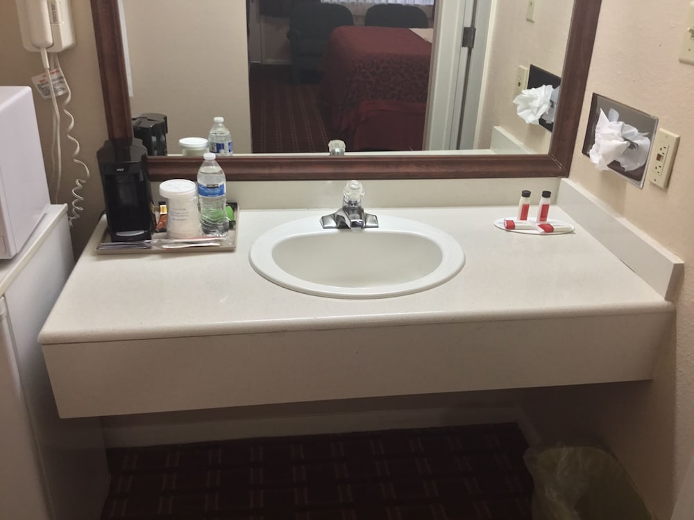 Howdy Hotel 17/33