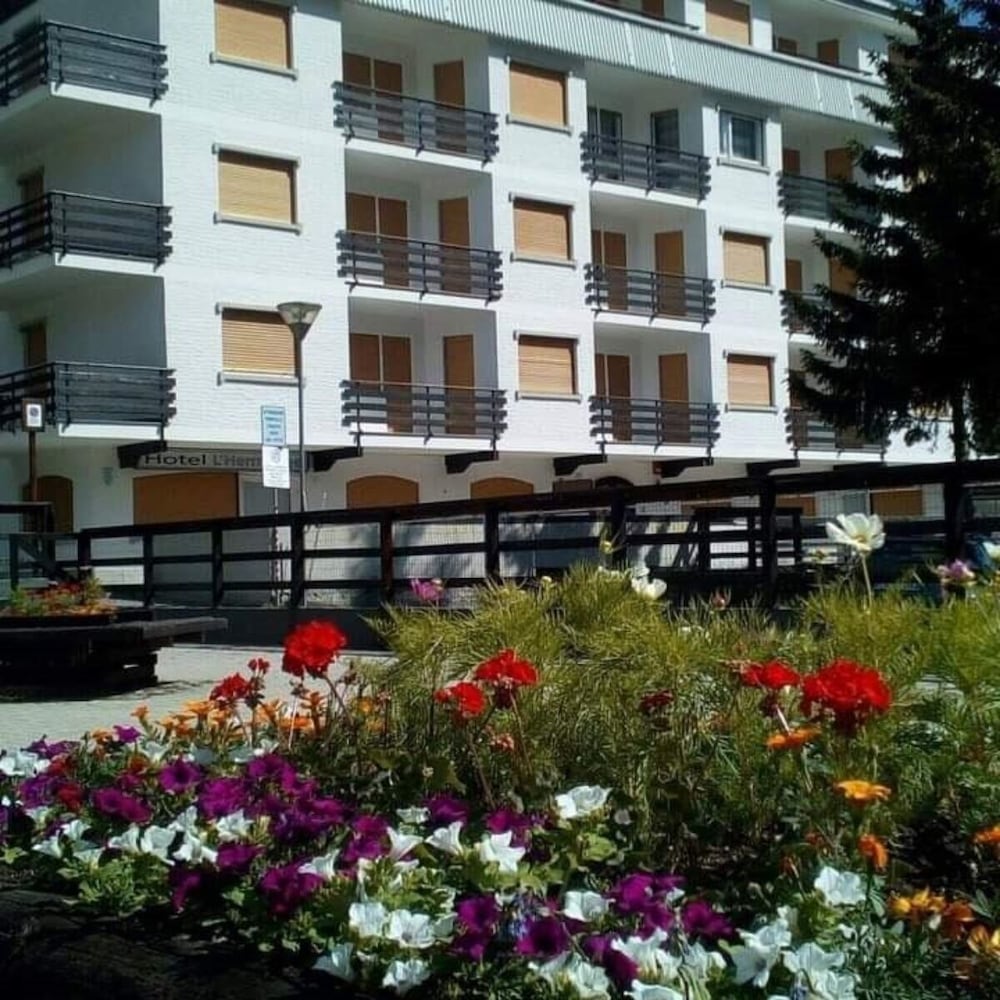 Hotel Hermitage 4/58