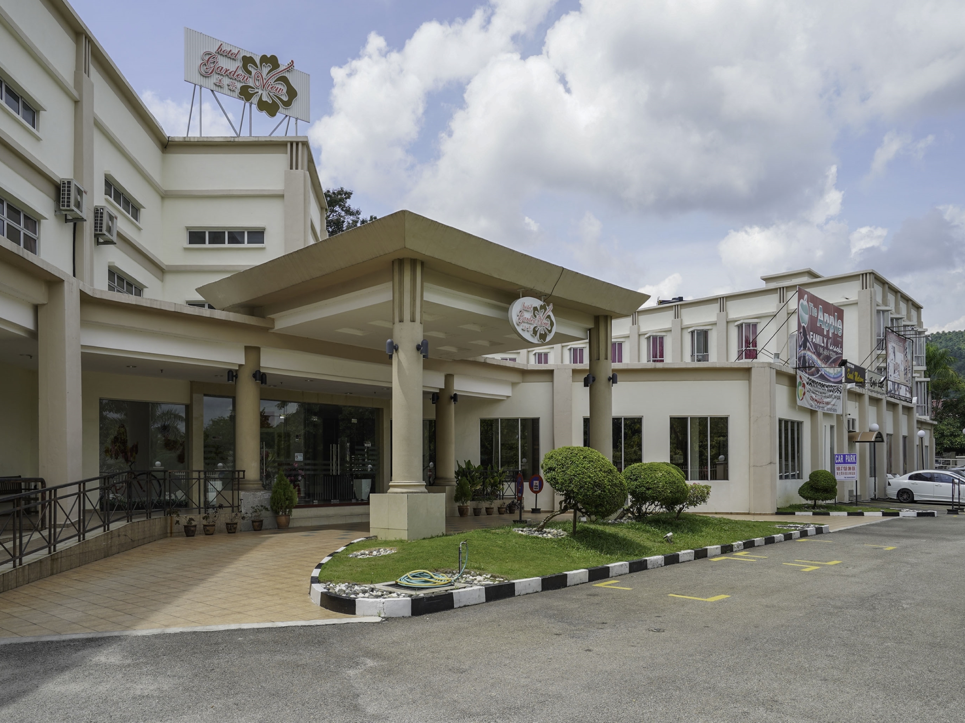 Garden View Hotel 26/31