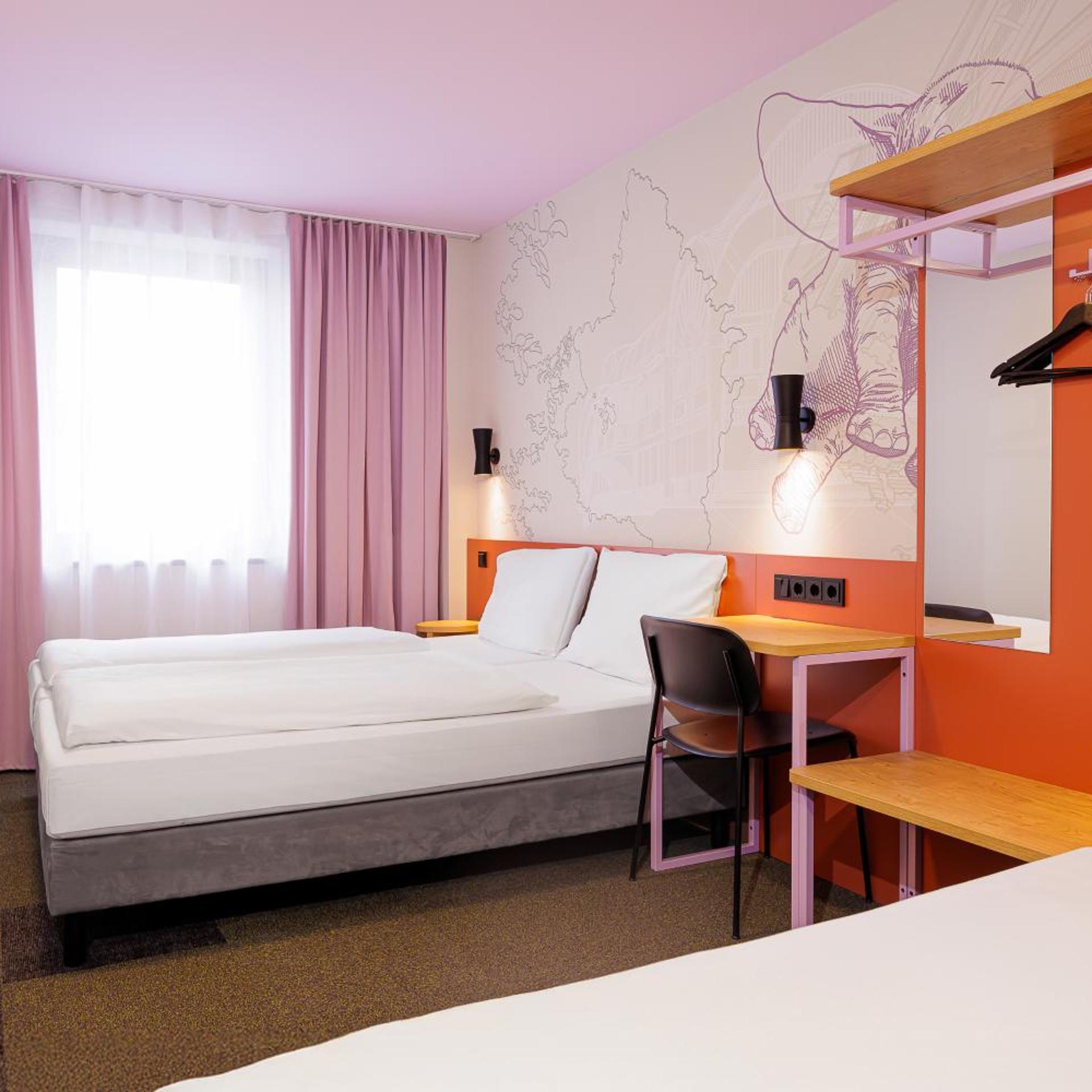 McDreams Hotel Wuppertal City 4/27