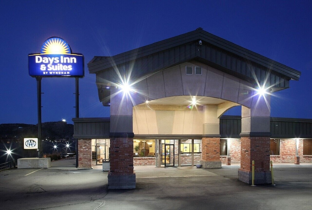 Days Inn & Suites by Wyndham Trinidad 2/41