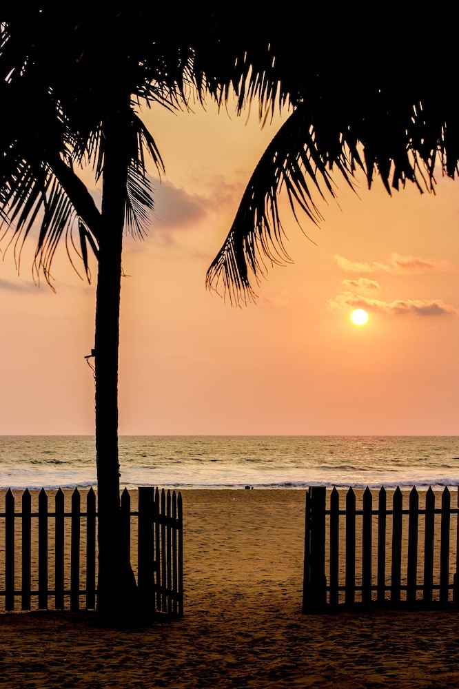 Kamili Beach Villa 26/34