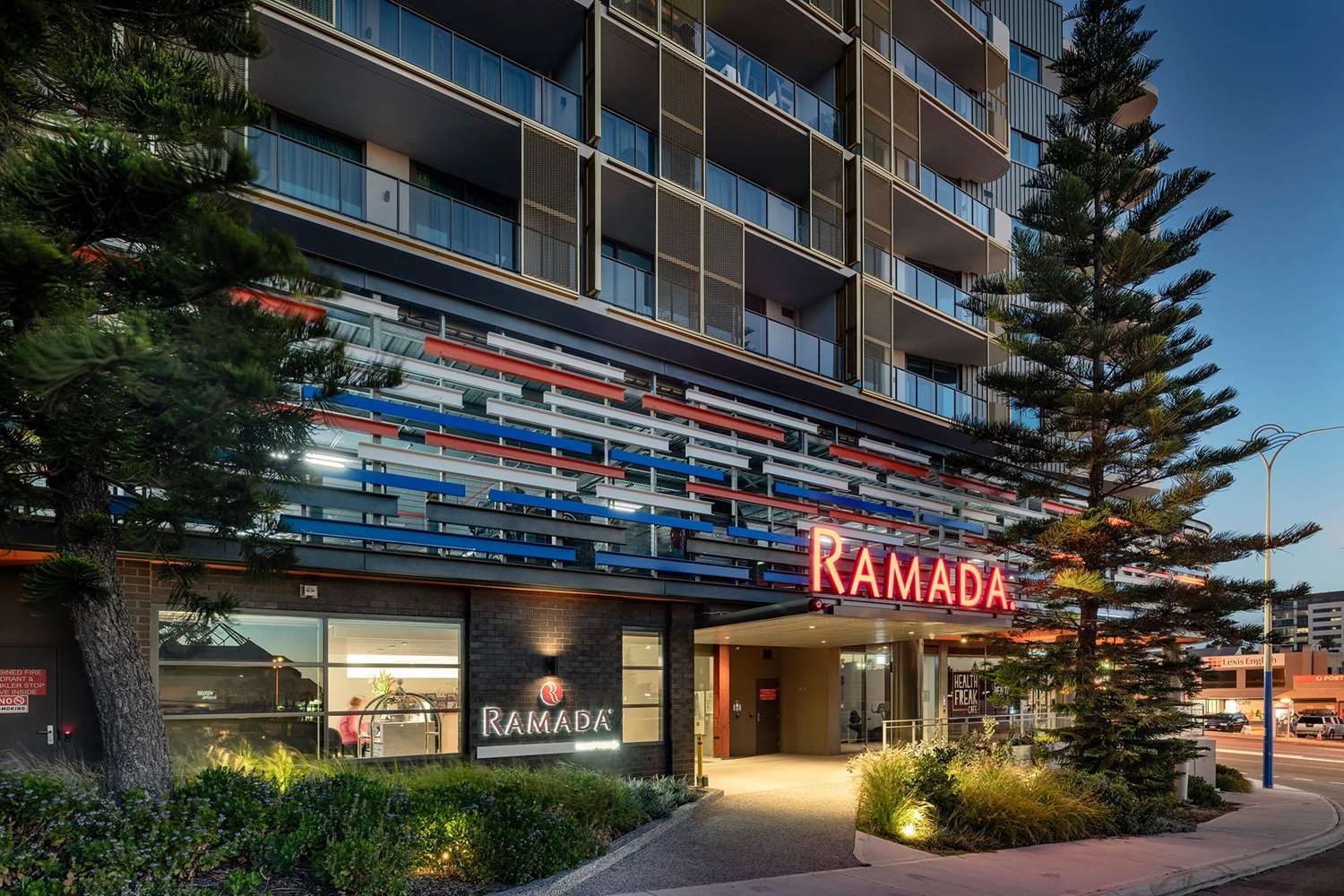 Ramada by Wyndham VetroBlu Scarborough Beach 7/55