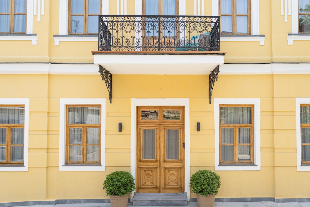 The Blue Fox Hotel, Tbilisi in TBILISI