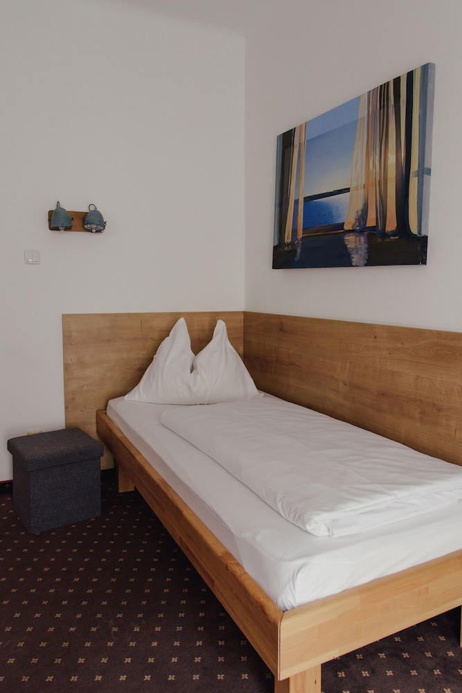 Hotel Drei Kreuz 5/34