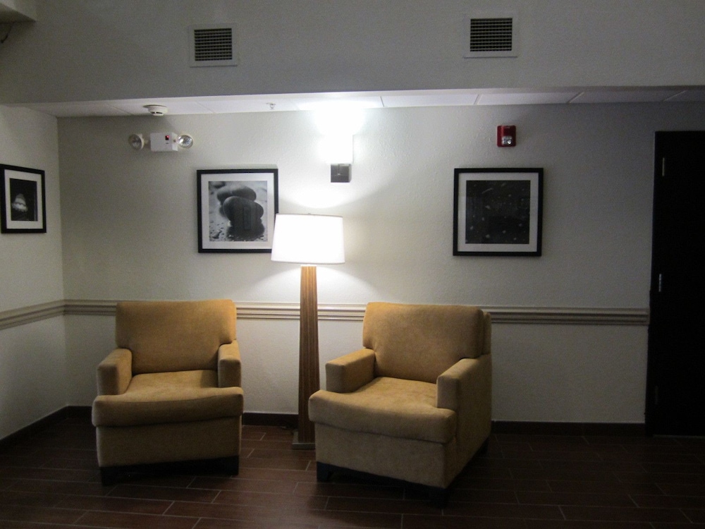 Clarion Pointe Albemarle 45/59